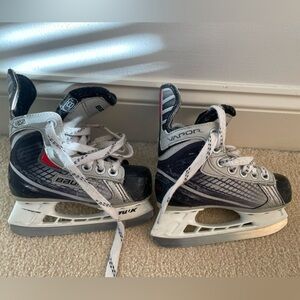 Bauer Vapor skates youth size 8